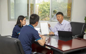 集工微故事丨洪昱斌：潛心鉆研二十四載，匠心鑄就“膜”之路